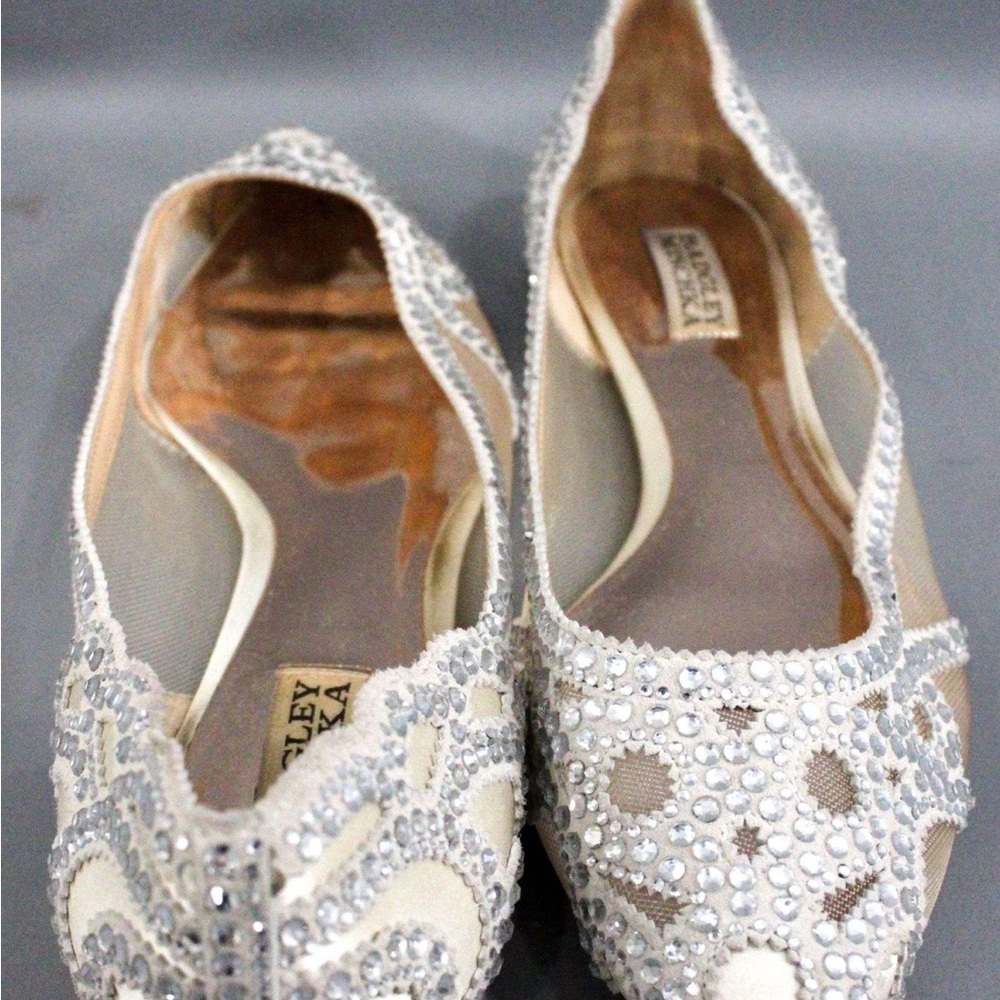 Badgley Mischka Silver Mesh Flats - Picture 5 of 7